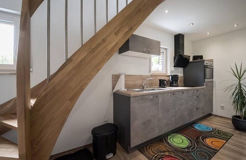 Sirzenich Apartment | Ferienwohnung Moni - 2-bett-studio Dusche/wc, 1 Schlafraum