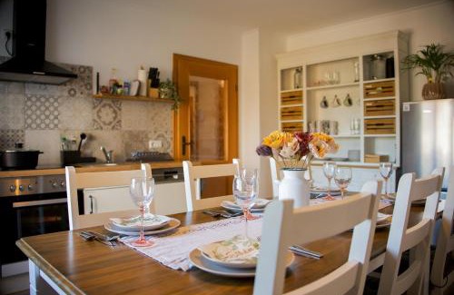 Huenfeld Apartment | Ferienwohnung Peters (EG)