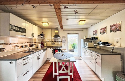 Quiddelbach Apartment | Ferienwohnung Renata 1 nahe Nürburgring by Interhome