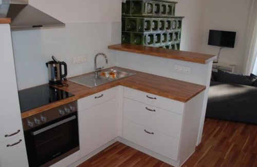 Deutsch Goritz Apartment | Ferienwohnung Rosengarten - 1 Nacht - Stockers Kleines Dorfhotel