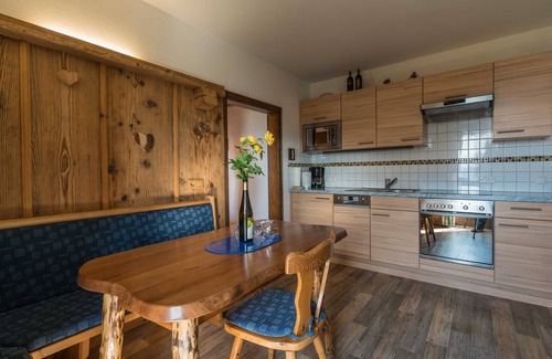 Weyregg am Attersee Apartment | Ferienwohnung Romantik - Apartments Christine