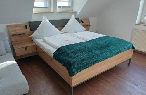 Herbstein Apartment | Ferienwohnung Schneider