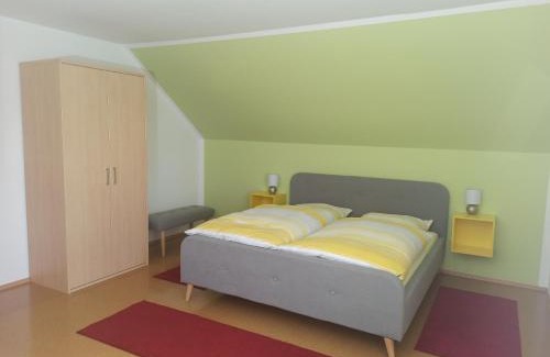 Markersdorf Apartment | Ferienwohnung Sonnenblume 1