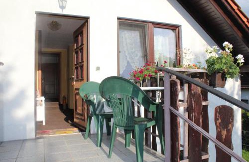 Gross-Sarchen Apartment | Ferienwohnung Storchennest