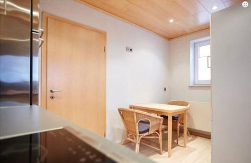 Mengerskirchen Apartment | Ferienwohnung Tannen-Apotheke Zwei ab 5P mit drittem Schlafzimmer und extra Dusche WC