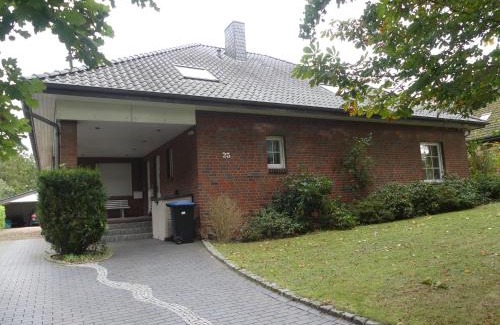 Schwanewede Apartment | Ferienwohnung unter den Eichen