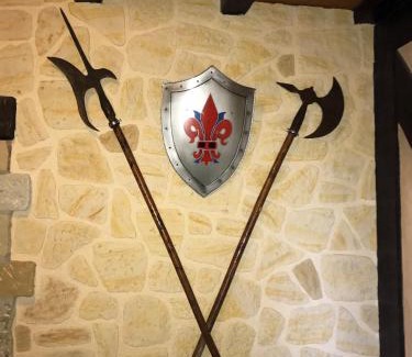 Leppersdorf Apartment | Ferienwohnung WACHSTUBE für 6 Pers im Rittergut bei Dresden