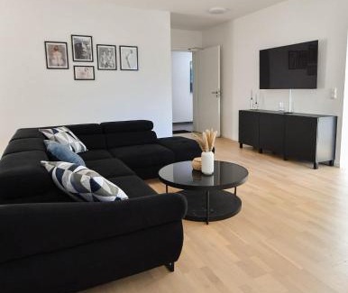 Penzing Apartment | Ferienwohnung Welfenstein