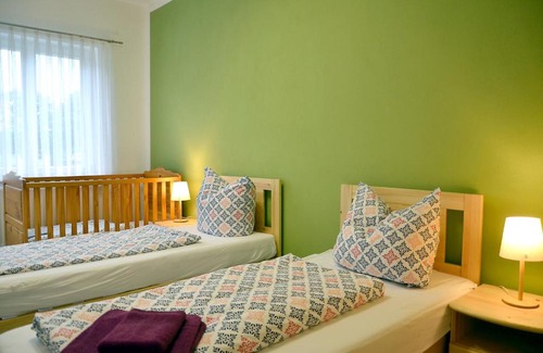 Schenkendobern Apartment | Ferienwohnung "Zum Dorfkrug"