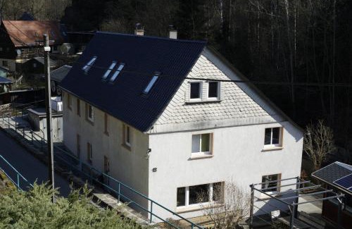 Reinhardtsdorf-Schoena Apartment | Ferienwohnung zum Hirschgrund