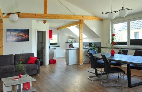 Grossdubrau House | Ferienwohnung Zum Leuchtturm