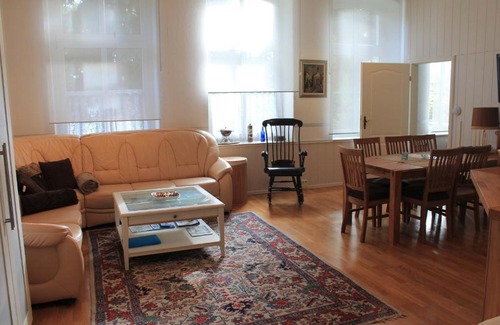 Neuburxdorf Apartment | Ferienwohnung "Zur Alten Schule" Neuburxdorf