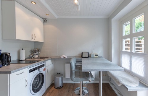 Schobull Apartment | Ferienwohnung Zwischen Wald und See in Husum/Schobüll für bis zu 2 Personen