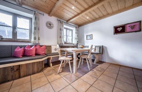 Gilgenhofe Apartment | Ferienwohnungen am Lahnerbach