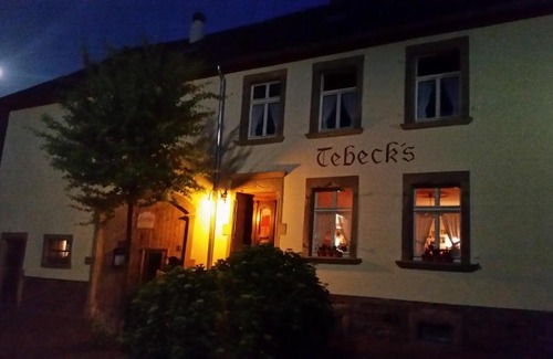 Wadern Hotel | Ferienwohnungen Bistro Tebecks