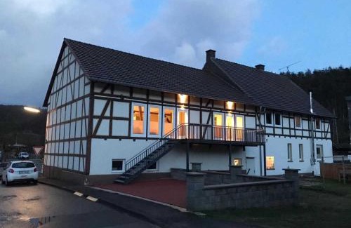 Hemfurth-Edersee Apartment | Ferienwohnungen Eder Ufer