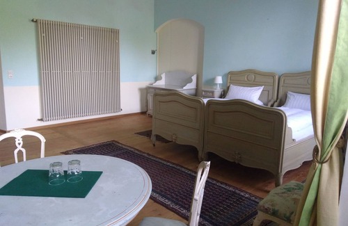 Burgpreppach Other | Ferienzimmer im Schloss Burgpreppach
