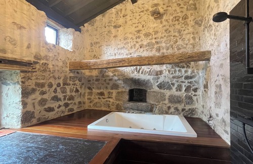 Saint-Priest-la-Vetre Other | Ferme Rénovée en Altitude Avec Dépendances, Pour Familles, Groupes et Évènements