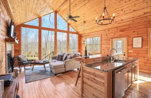 McArthur Cabin | Fern Haven A modern take on Hocking Hills cabins