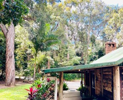 Byfield Resort | Ferns Hideaway Resort