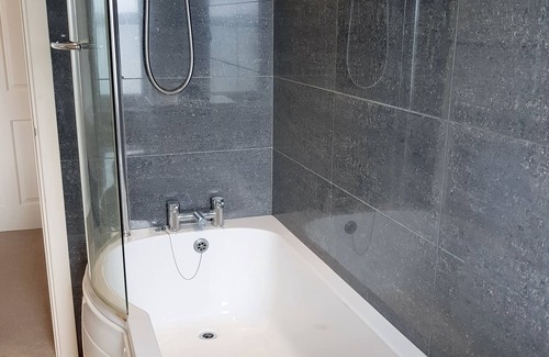 Llanstadwell Bed & Breakfast | Ferry House Inn