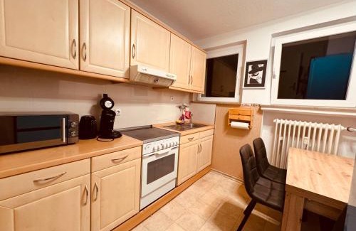 Lotte Apartment | FeWo 6P Balkon TV Küche