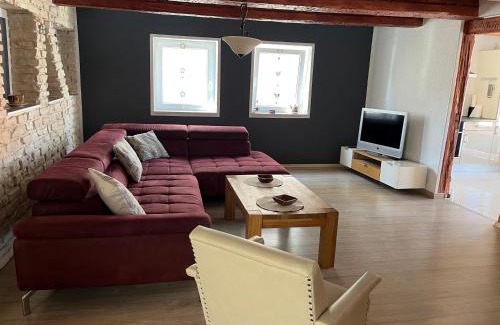 Burg Stargard Apartment | Fewo am Fuße der Burg Stargard