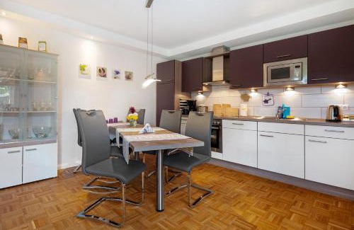 Deinste Apartment | Fewo Birkenallee - Lavendel