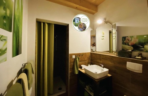 Neustrelitz Apartment | Fewo - Entspannung - Klein Trebbow