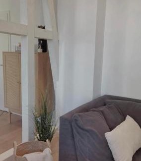 Berne Apartment | FeWo Großes 2 Zimmer Apartment in Berne