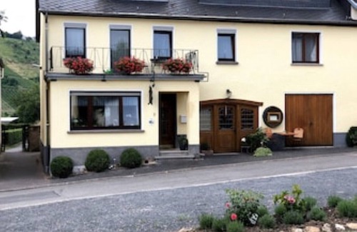 Minheim Apartment | Fewo Herbstlaub a great view of the countryside