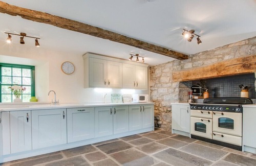 Llanwrtyd Wells House | Ffermdy Llanwrtyd - Six Bedroom House, Sleeps 11