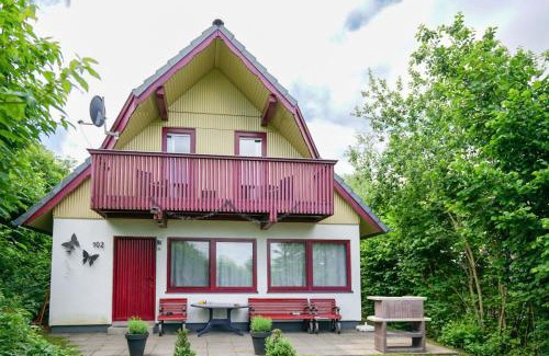 Seepark Kirchheim House | FH "Schmetterling" am See im hessischen Bergland