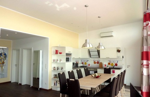 Lobnitz House | FH1 with private beach, sauna, fireplace, air conditioning, 4 bedrooms, 2 bathrooms, 8-10, max. 12 pers.