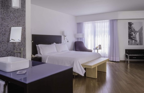 Downtown Queretaro Hotel | Fiesta Inn Queretaro