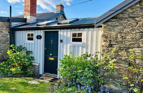 Roxburgh House | Fig Tree Cottage