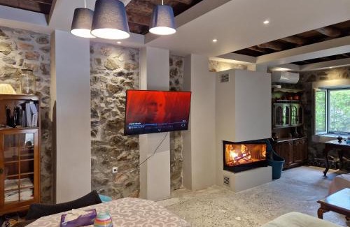 Oichalia Villa | Filia Country House Family and Group Friendly Vacation Rental
