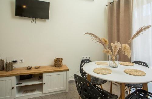 Petaloudes Apartment | Filoxenia house