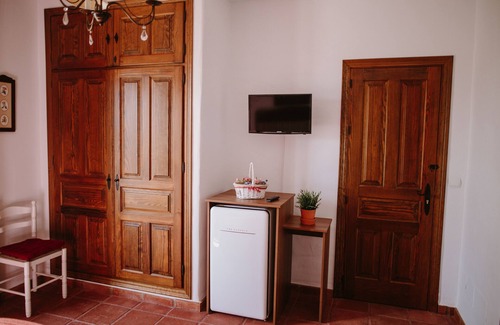 Alora Villa | FINCA IN ÁLORA, NEAR THE CAMINITO DEL REY, GREAT POOL OF WATER SALADA. WIFI.