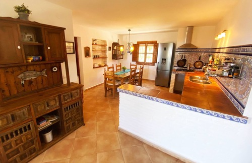 Iznate House | Finca with fantastic views of the sea and the mountains, POOL (heated), W-Lan