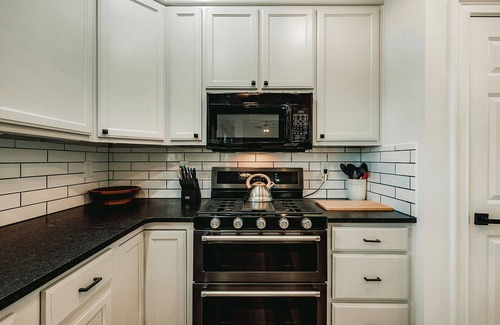 Blue Ridge House | FIND THE HIDDEN SUMMER DRASTIC DISCOUNTS! 6 bedroom, hot tub backyard, game room