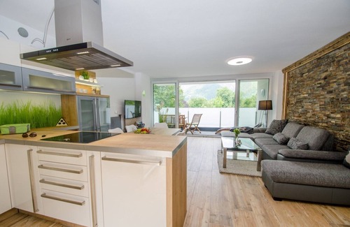 Thumersbach Apartment | Finest Penthouse Waterside Zell am See