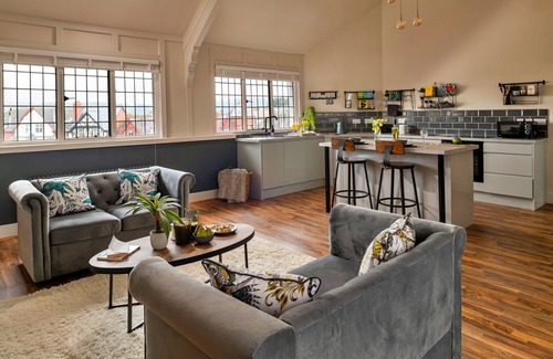 Llandrindod Wells Apartment | Finest Retreats | Sunnycroft Penthouse