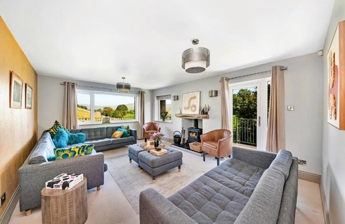 Hawes House | Finest Retreats - Loxley House