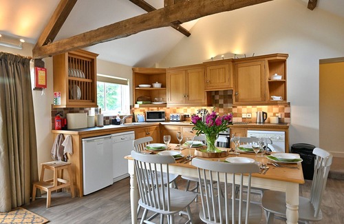 Easton Royal Cottage | Finest Retreats | The Burrow at Conygre Farm