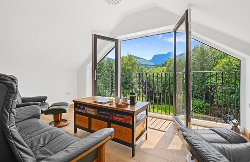 Torlundy House | Finest Retreats - The Logs