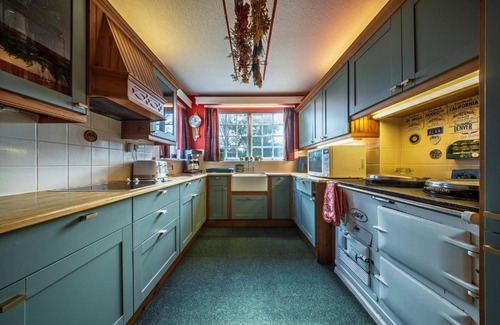 Banff House | Finest Retreats - White House Retreat