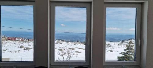 Penhas da Saude Apartment | Fireplace 4 Bedrooms 1500 M