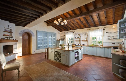 City Center House | First class luxury villa with big pool, 1000sqm living area, 30000 sqm garden