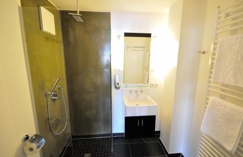 Bahnhofsviertel Hostel | Five Elements Hostel and Capsules Frankfurt